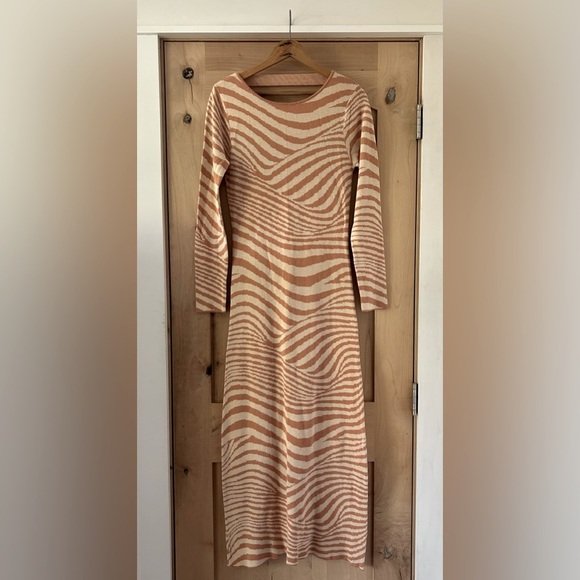 NWT Lush | Women’s Caramel and Cream Stripey Long Sleeve Bodycon Sweater Dress M - Picture 15 of 16